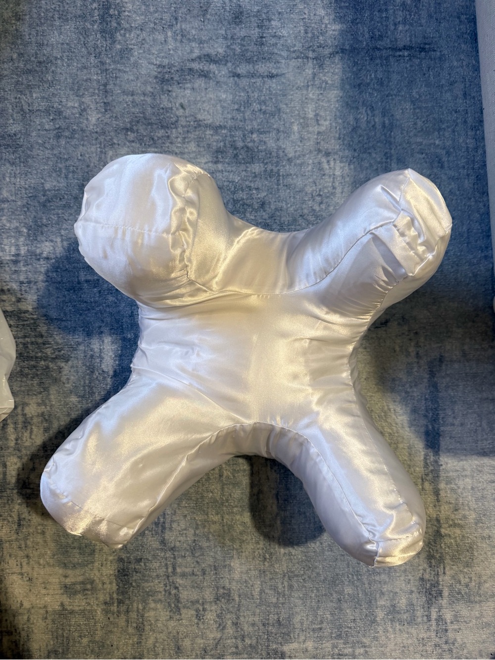 FLAWLESS FACE PILLOW CLOUD + SATIN PILLOWCASE